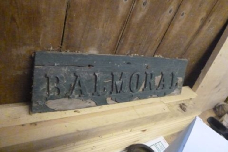Balmoral cottage sign